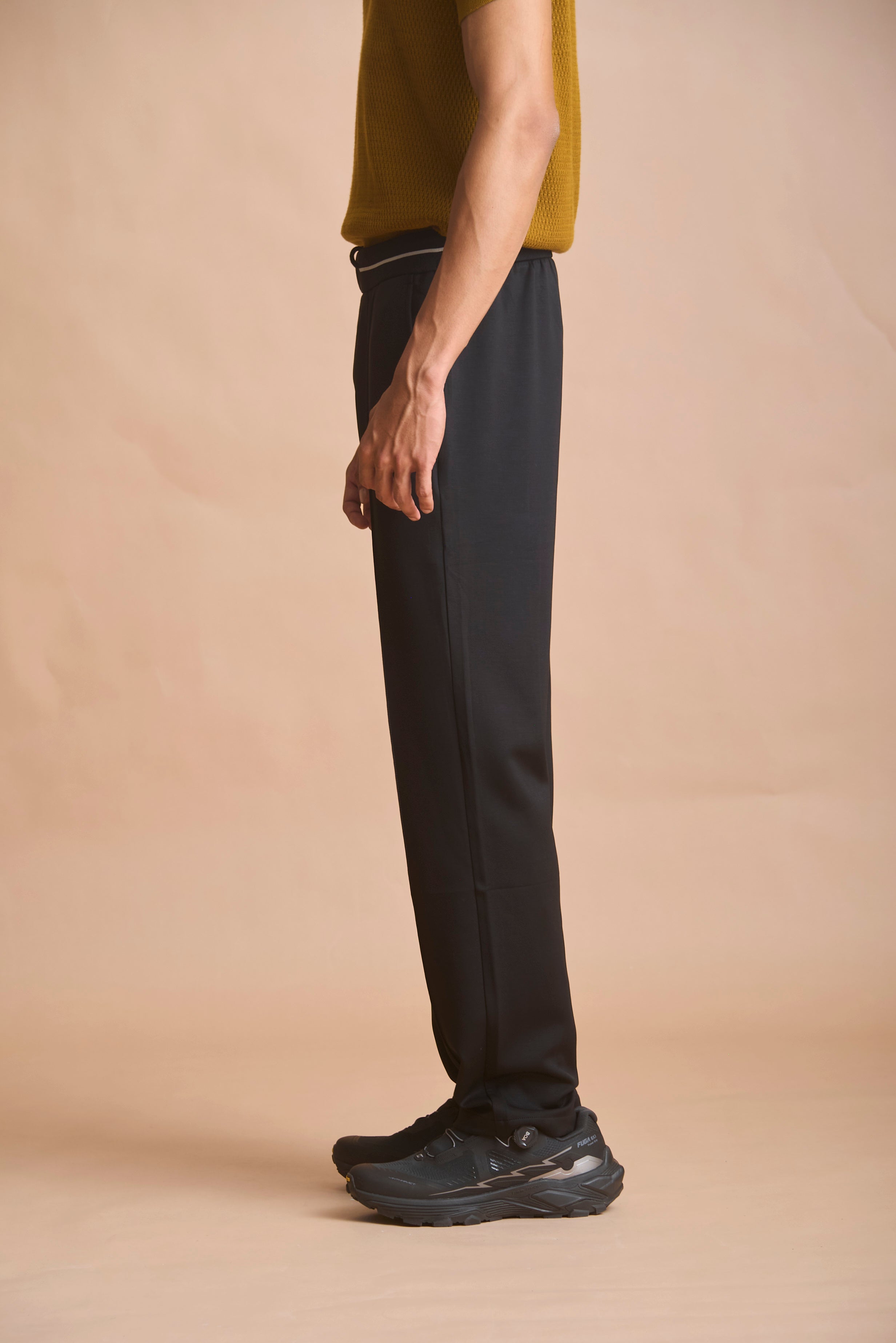 Black leisure trousers with white tipping stripes in 80% lyocell, 13% polyester, 7% spandex (view 3) | House of 6