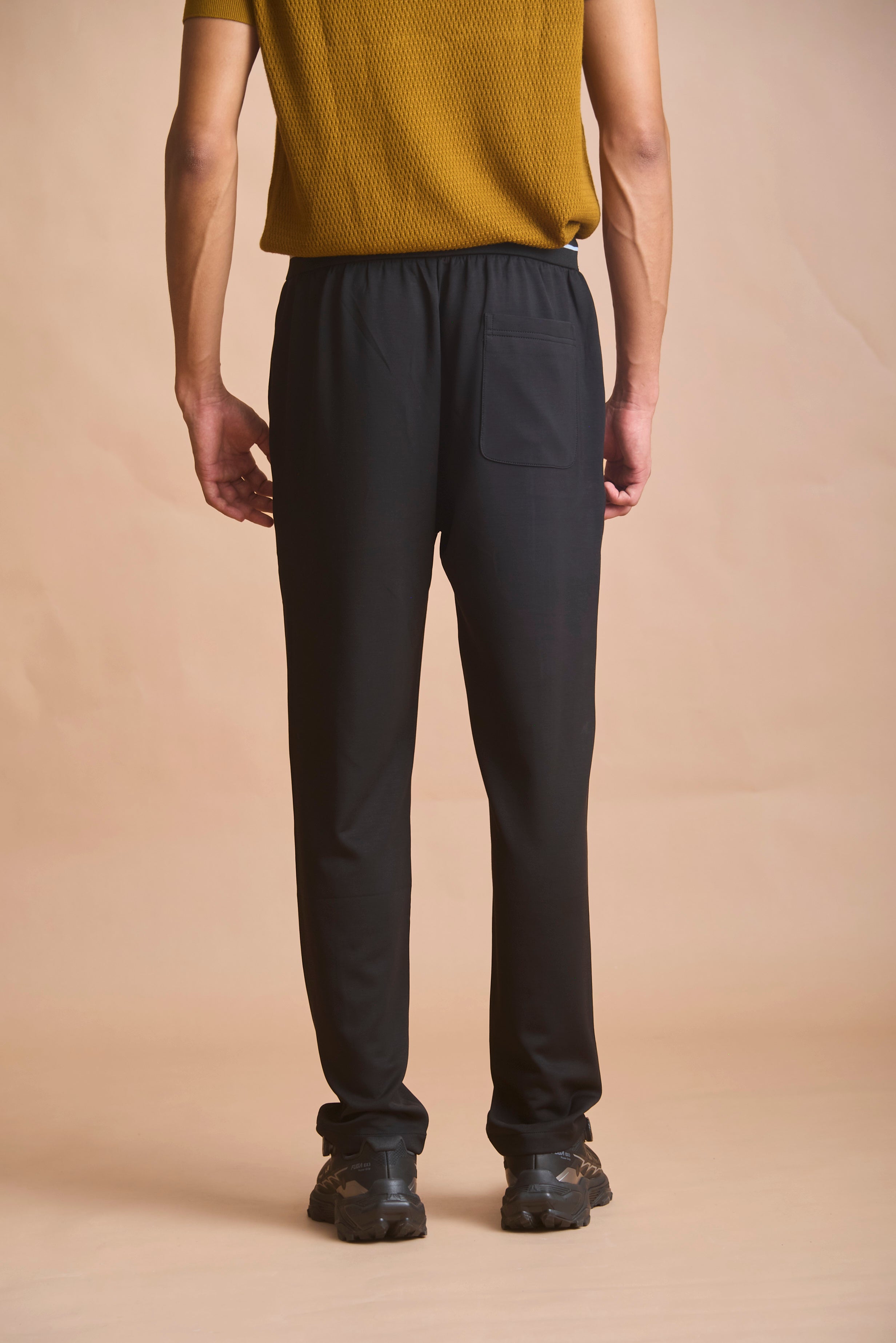 Black leisure trousers with white tipping stripes in 80% lyocell, 13% polyester, 7% spandex (view 5) | House of 6