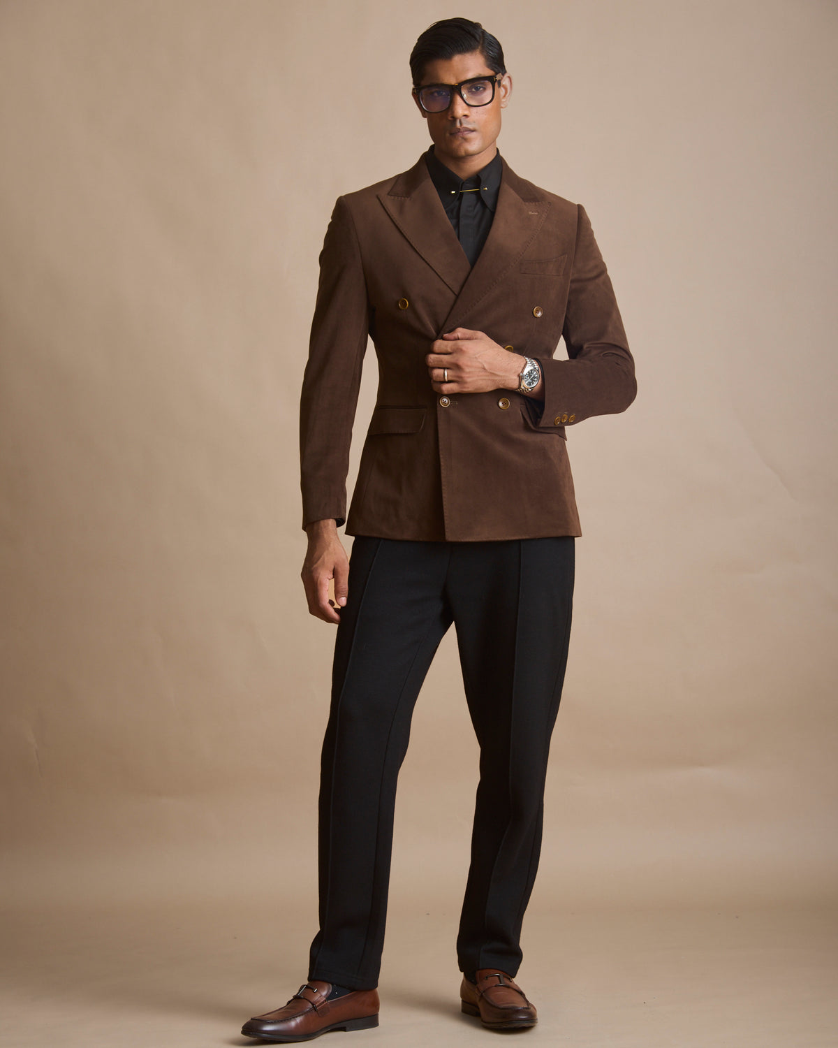 Cigar brown double-breasted country sport blazer in Italian suede (view 2) | House of 6