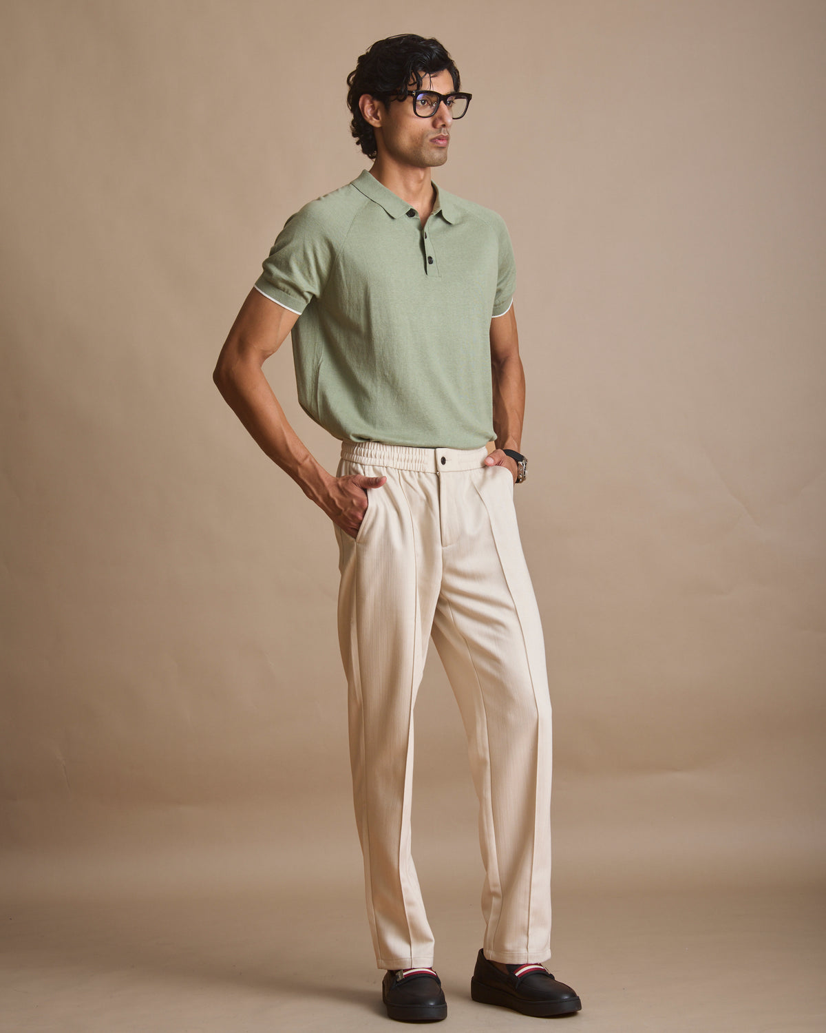 Faded cardamom khadi polo in 45% cotton, 35% European linen, 20% polyester (view 8) | House of 6
